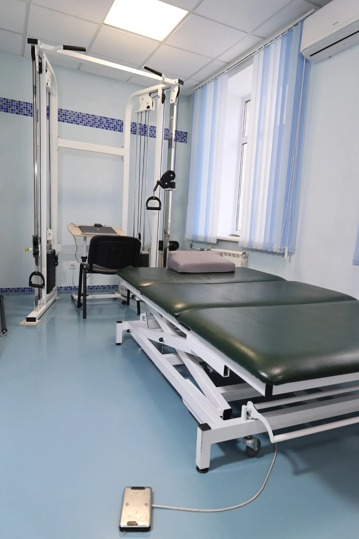 Комната ЛФК Клиники Института Мозга